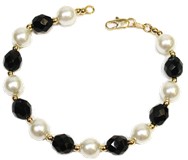 Azabache and pearls bracelet. 14 K gold plated